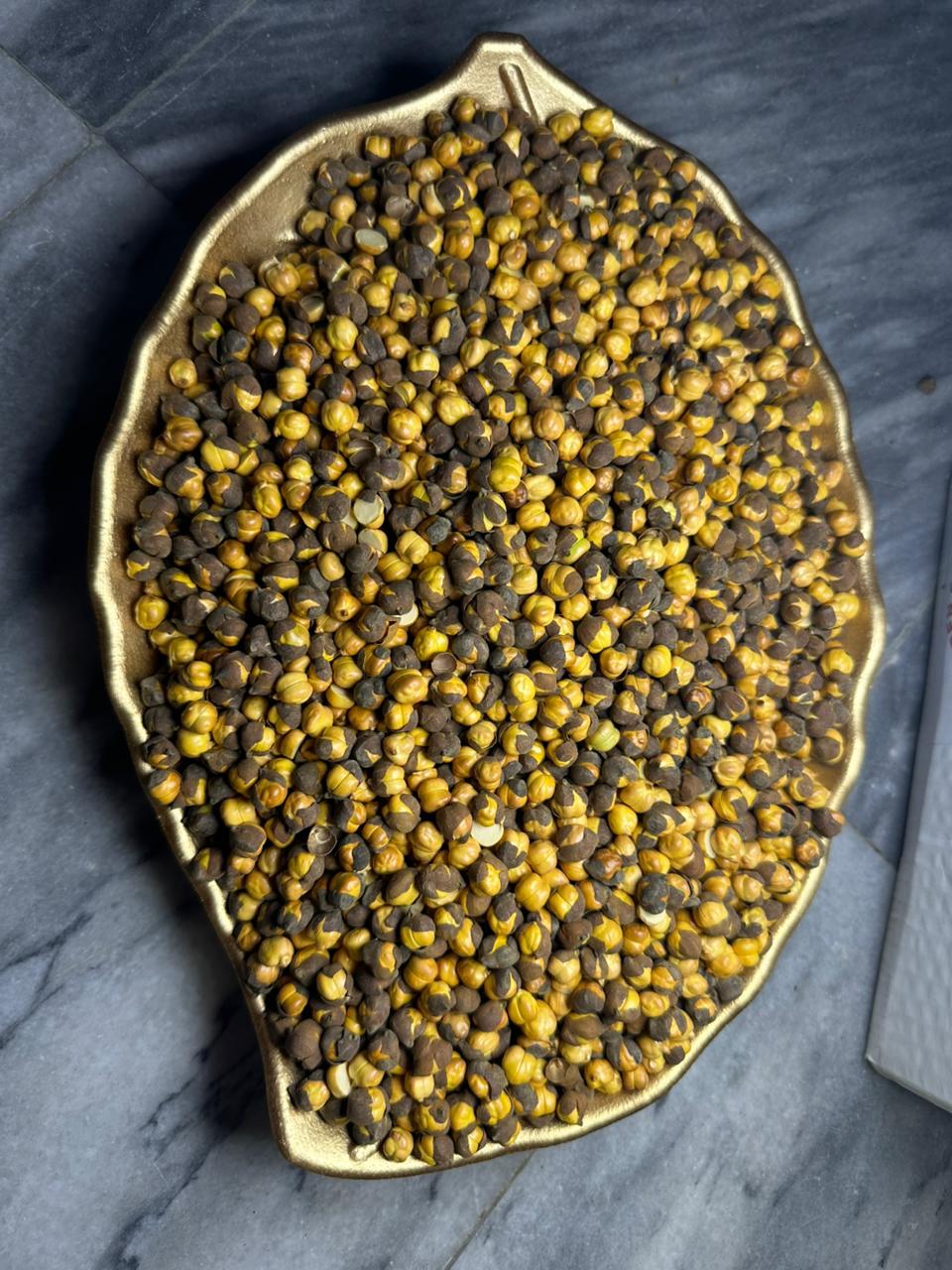 Roasted Chana with Shell (Bhunay Chanay) – Crispy & Nutritious Snack