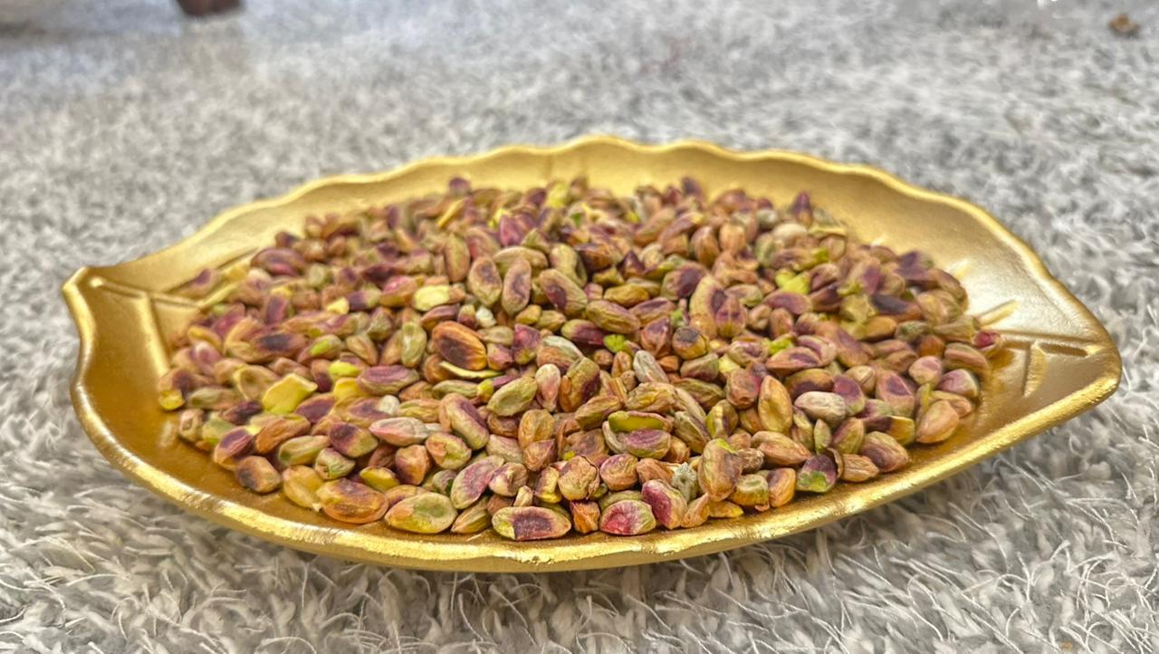 Salted Iranian Pistachio Kernels (Pistachio Giri) – 100% Natural & Fresh