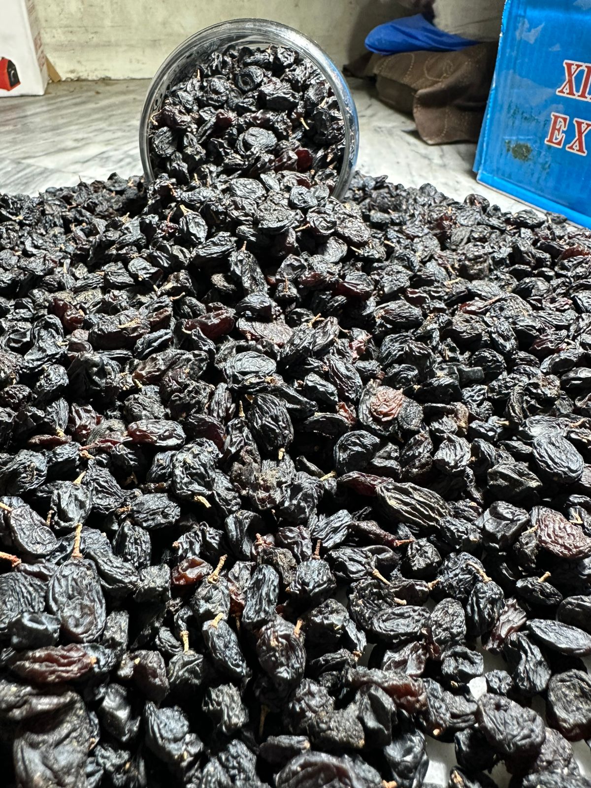 Black Desi Meva Sogi Sunderkhani (Black Raisin) – Premium Quality Dry Fruit