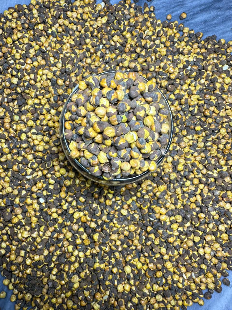 Roasted Chana with Shell (Bhunay Chanay) – Crispy & Nutritious Snack