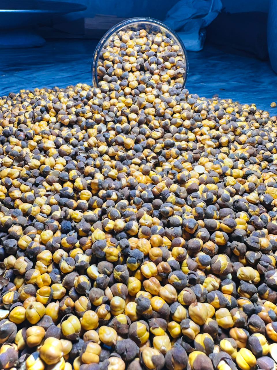 Roasted Chana with Shell (Bhunay Chanay) – Crispy & Nutritious Snack