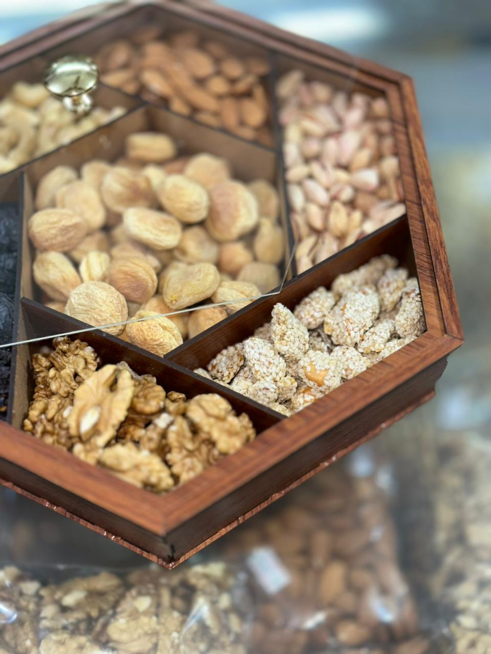 Premium Dry Fruits Gift Box 1 KG | American Almond, Cashew, Pistachio, Walnut, Peanut Rewari & Dry Apricot (Khobani)